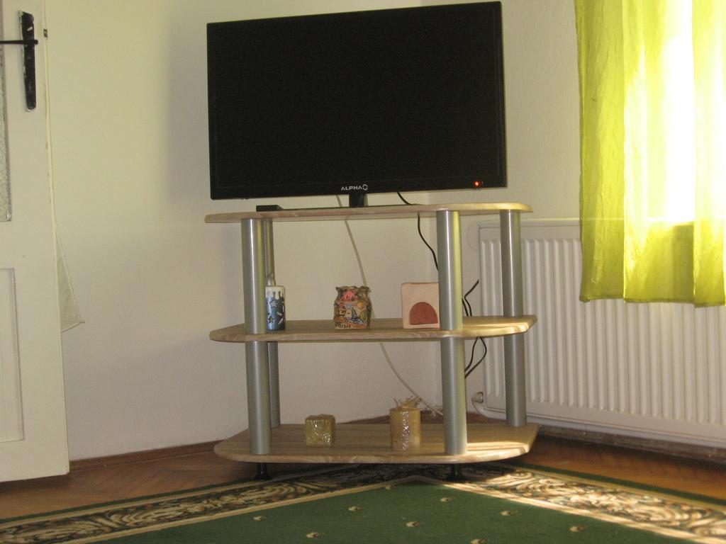 נובי סאד Green Apartment מראה חיצוני תמונה