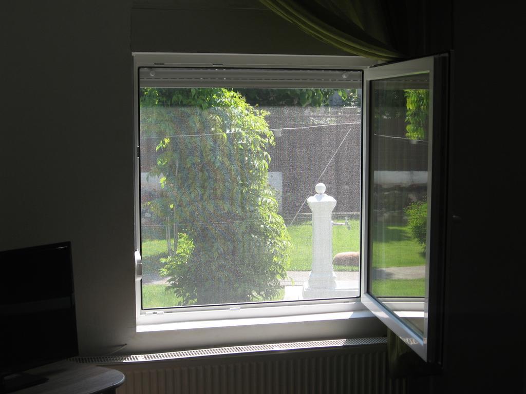 נובי סאד Green Apartment מראה חיצוני תמונה