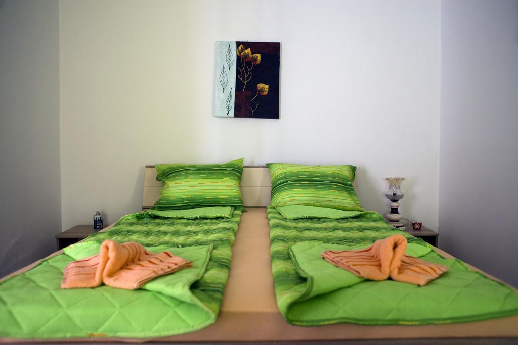 נובי סאד Green Apartment מראה חיצוני תמונה